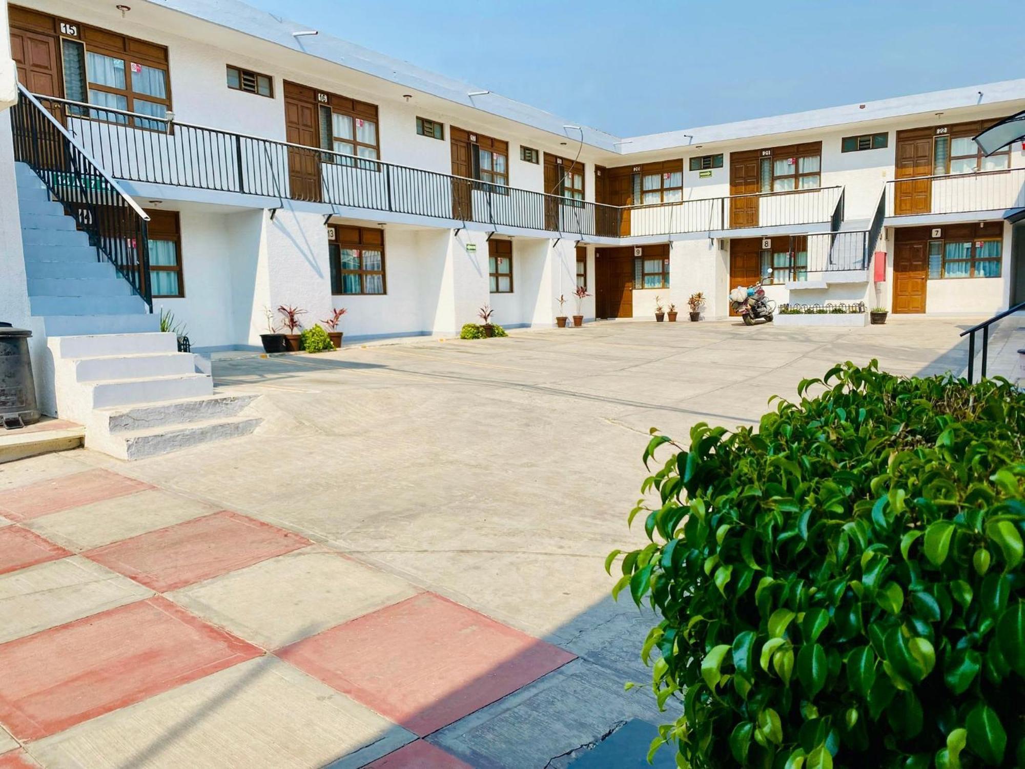 Hotel Avenida Ixmiquilpan Dış mekan fotoğraf